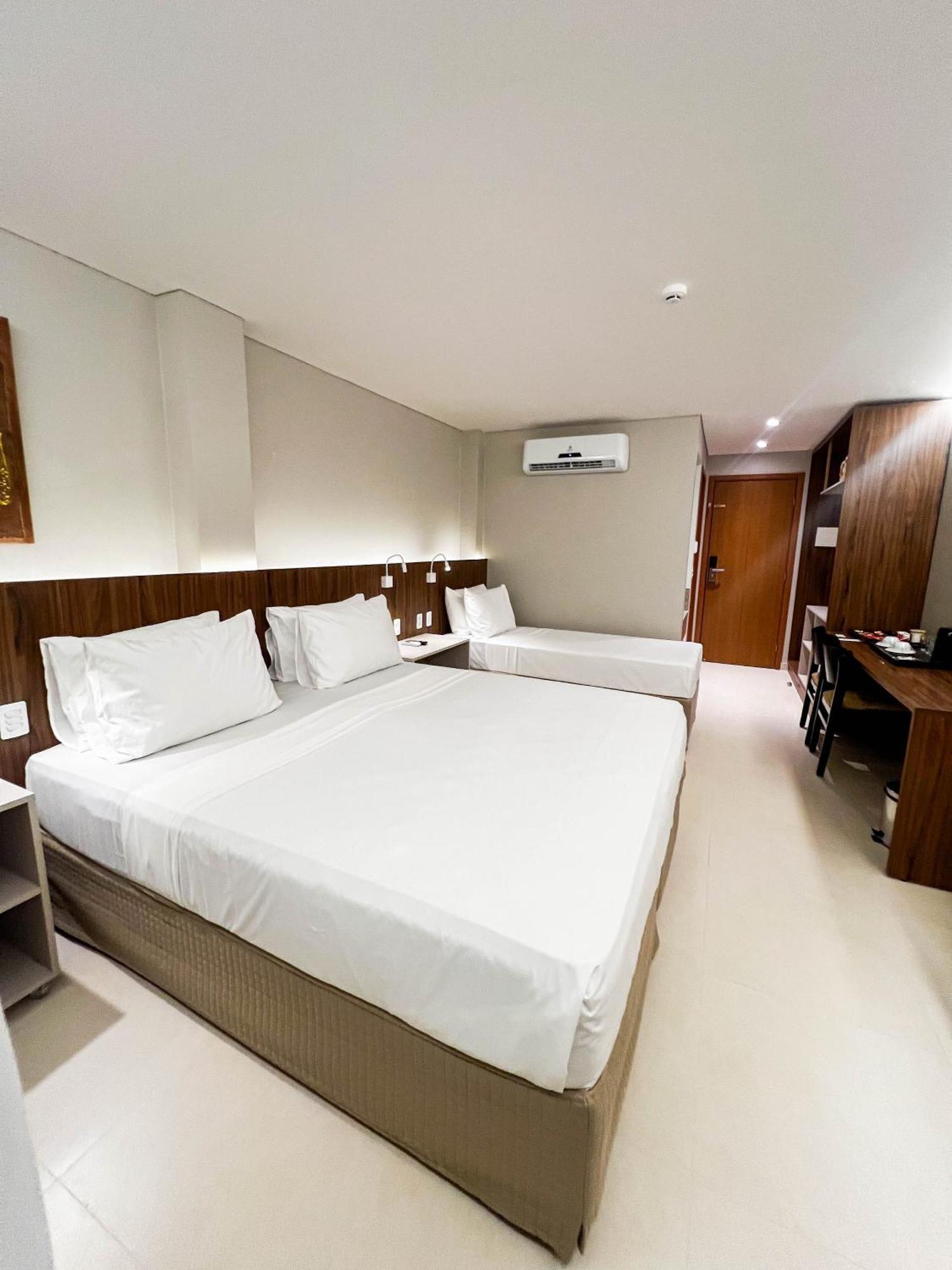 Smart Hotel Жуан-Песоа Экстерьер фото